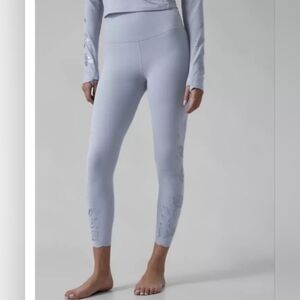 Athleta Elation Eyelet 7/8 Tight Leggings Womens Small S Blue Gym Yoga Crop